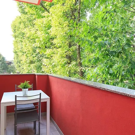 Bnbook Residence La Red Rho Exterior photo