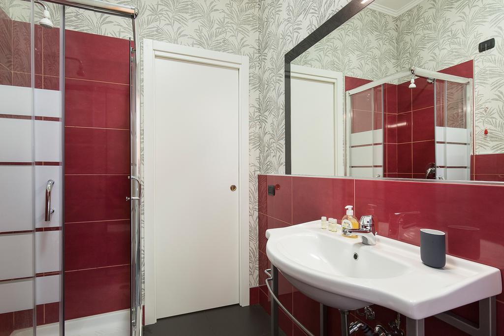 Aparthotel La Red Rho